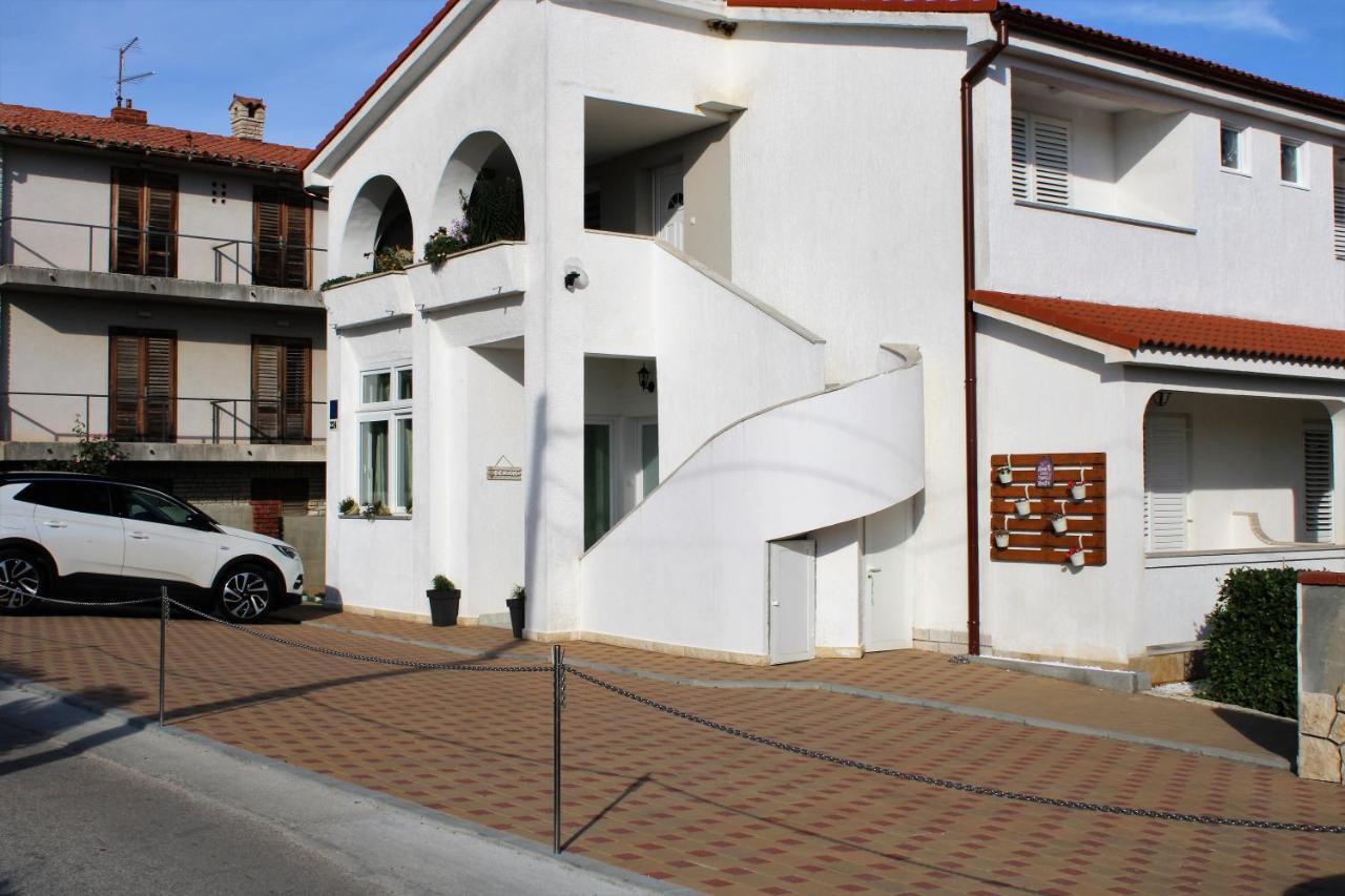 Barbat na Rabu Apartmani B&S מראה חיצוני תמונה