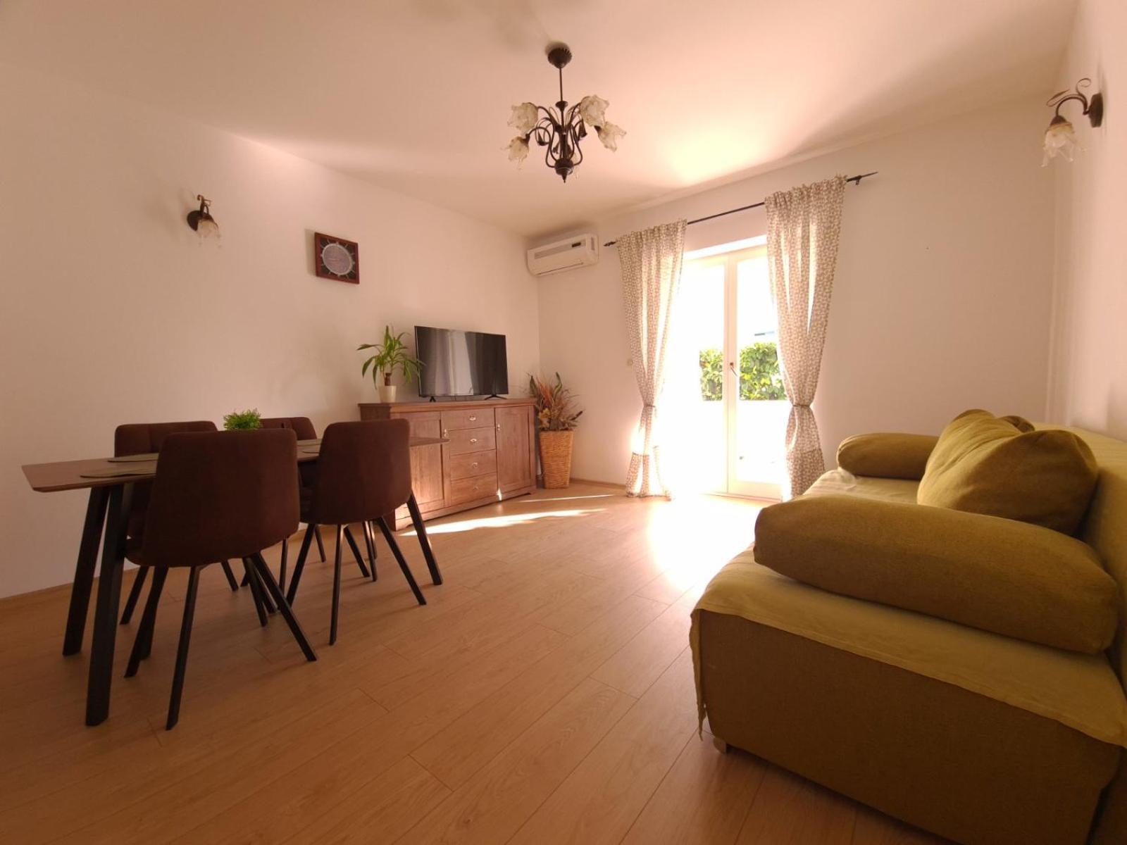 Barbat na Rabu Apartmani B&S מראה חיצוני תמונה